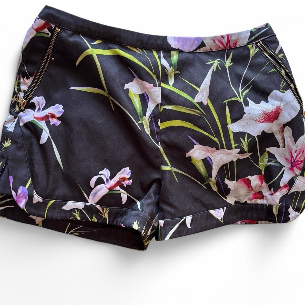 TED BAKER SHORTS